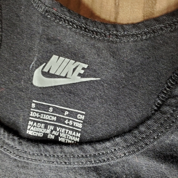 Nike Girl's Racerback Tank Top Shimmery Logo Graphic Size 4/5 NWOT - Picture 11 of 12
